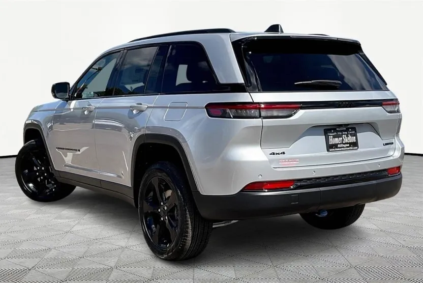 2025 Jeep Grand Cherokee Limited photo 1