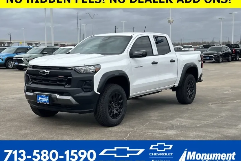 2025 Chevrolet Colorado Trail Boss photo 1