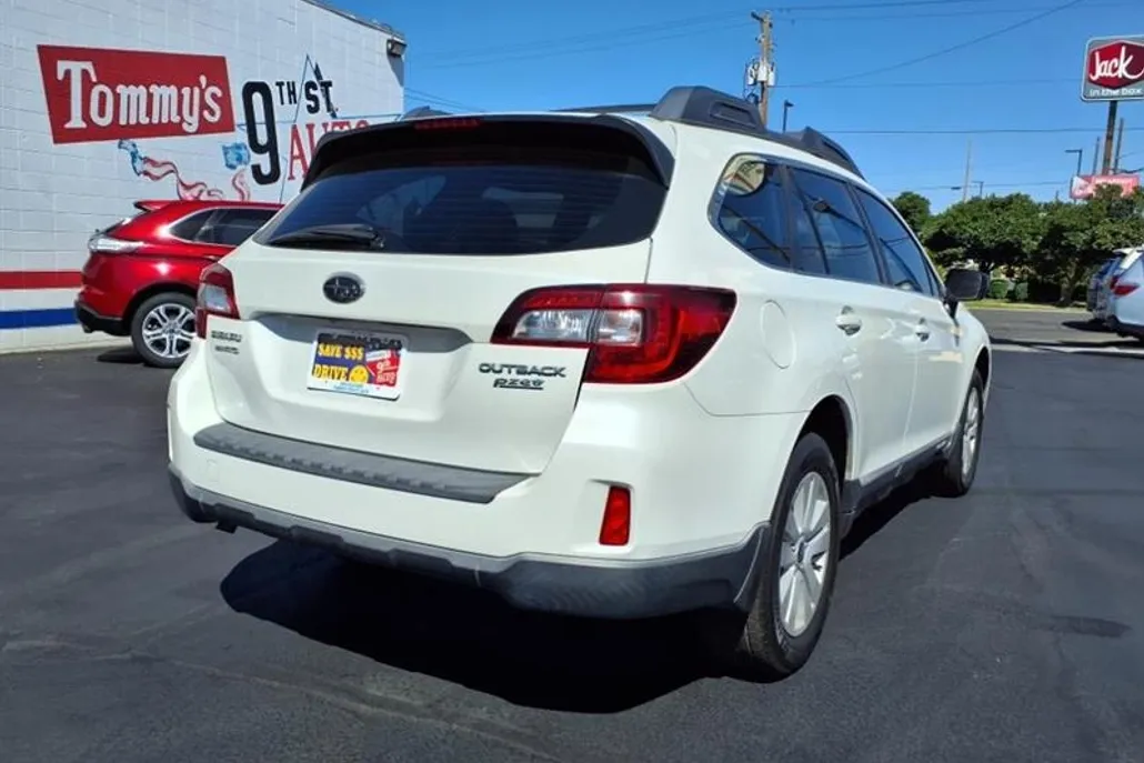 2017 Subaru Outback 2.5i photo 1
