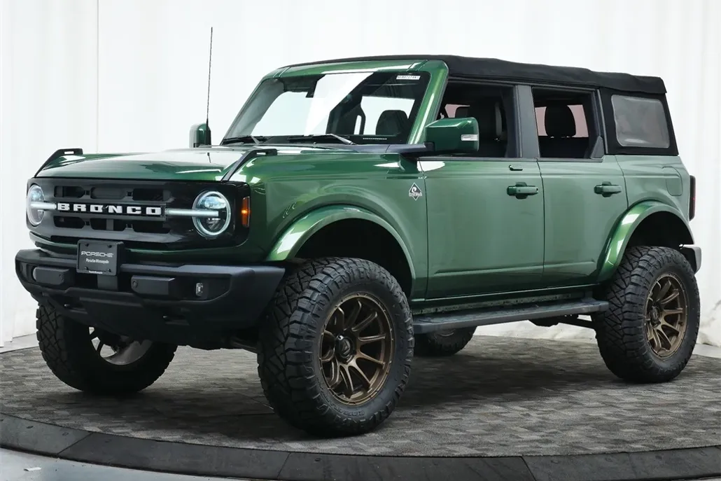 2022 Ford Bronco Base Big Bend Black Diamond Outer Banks Badlands Wildtrak Everglades photo 1