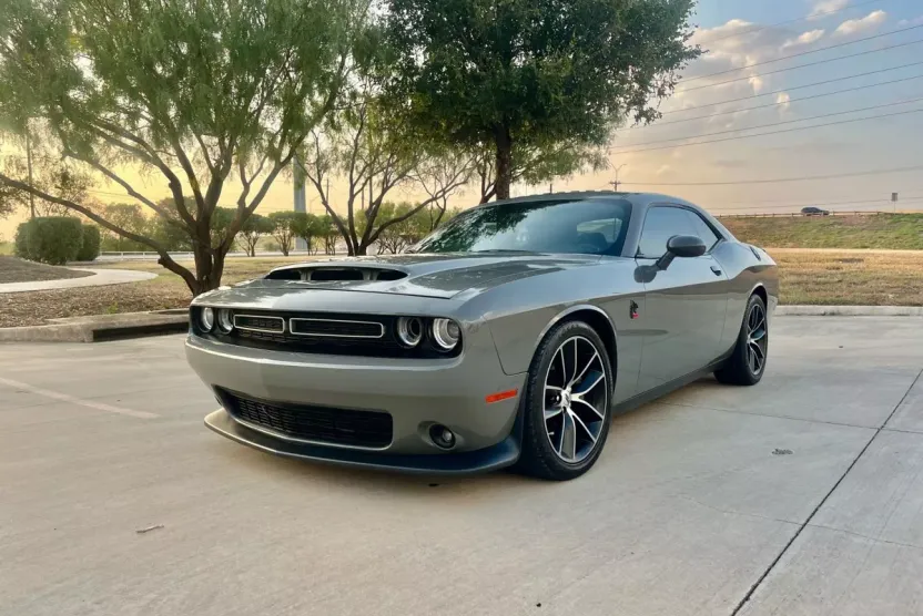 2017 Dodge Challenger R/T Scat Pack photo 1