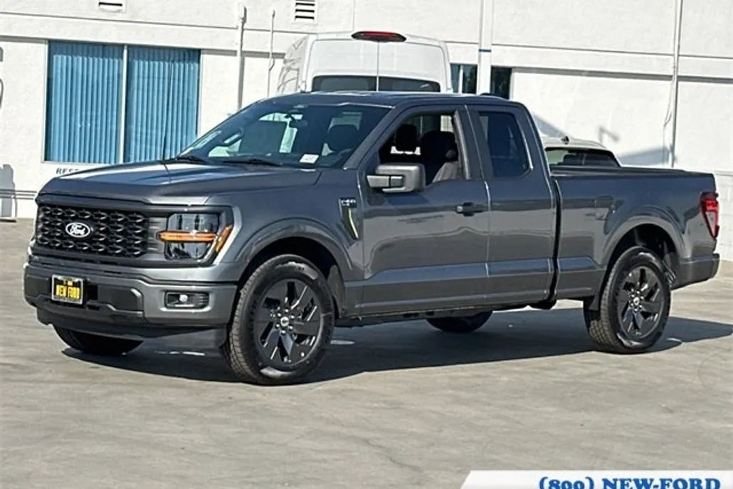 2025 Ford F-150 STX photo 1