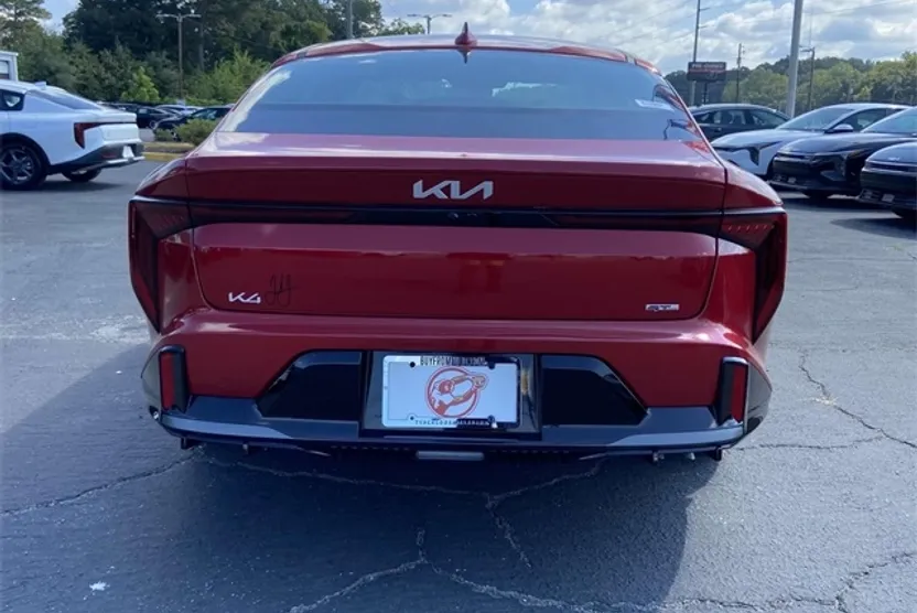 2025 Kia K4 GT-Line Turbo photo 1