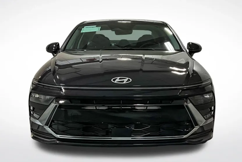2025 Hyundai Sonata SE photo 1