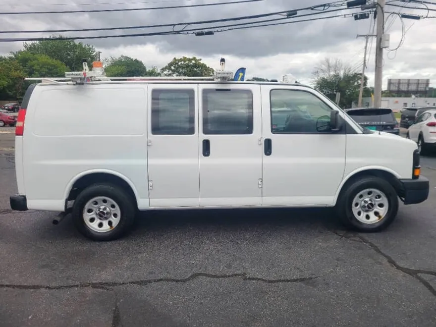 2014 Gmc Savana 1500 Cargo photo 1