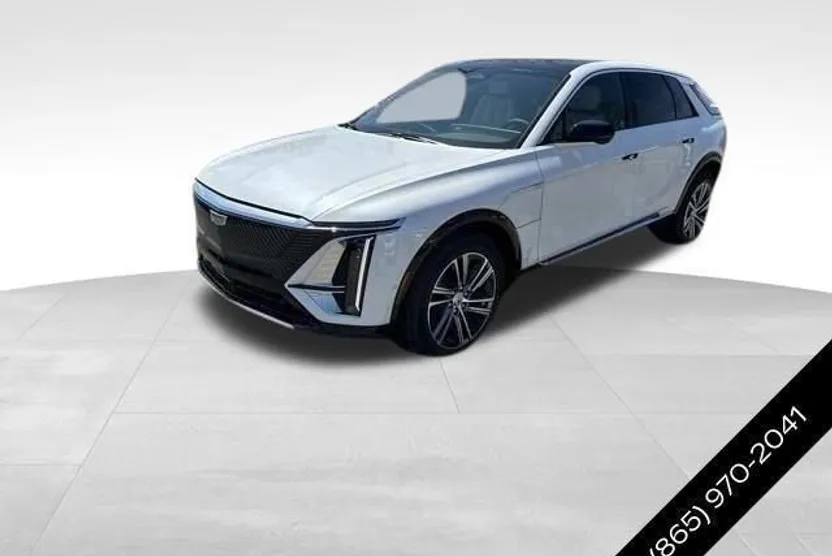 2025 Cadillac Lyriq Luxury photo 1