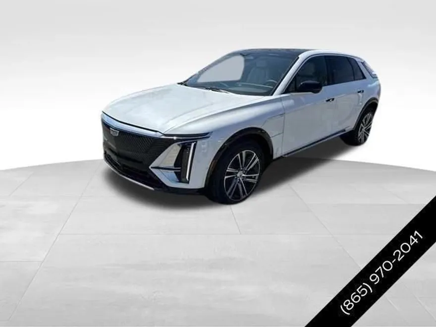 2025 Cadillac Lyriq Luxury photo 1