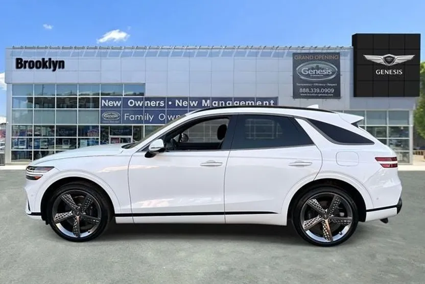 2023 Genesis GV70 2.5T Sport Prestige photo 1