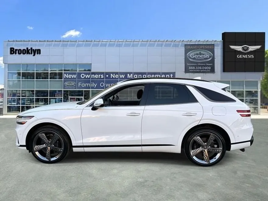 2023 Genesis GV70 2.5T Sport Prestige photo 1