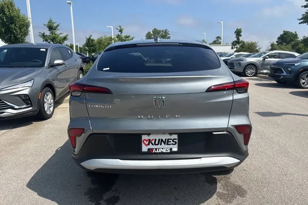 2025 Buick Envista Preferred photo 1