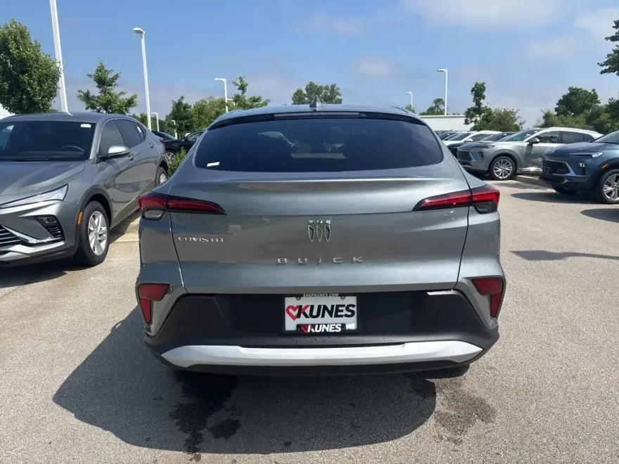 2025 Buick Envista Preferred photo 1