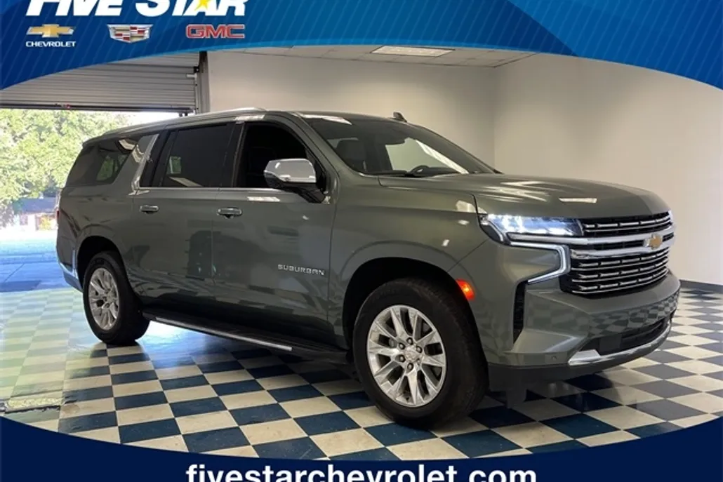 2023 Chevrolet Suburban Premier photo 1