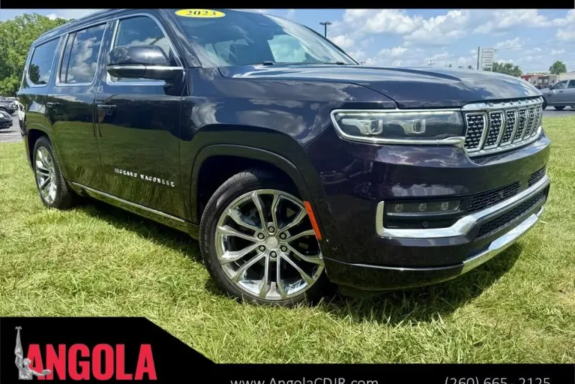 2023 Jeep Grand Wagoneer II photo 1