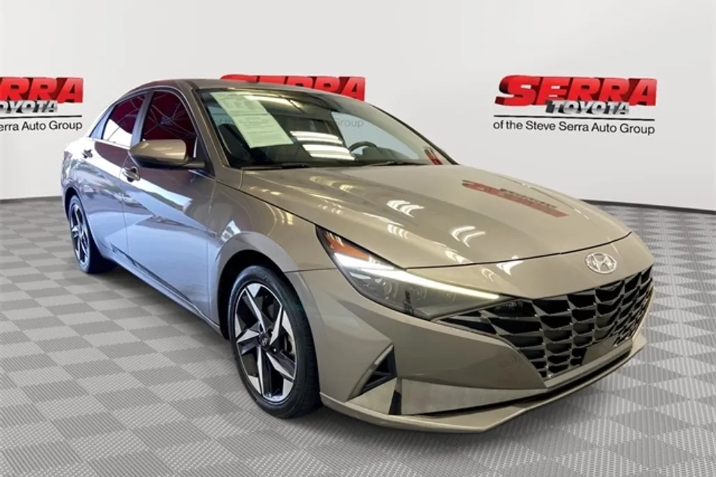 2023 Hyundai Elantra Limited photo 1