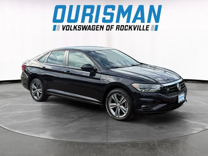 2019 Volkswagen Jetta R-Line photo 1