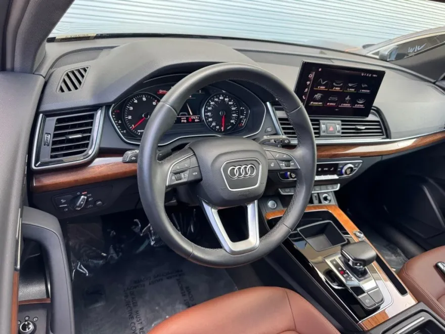 2022 Audi Q5 45 S line Premium photo 1
