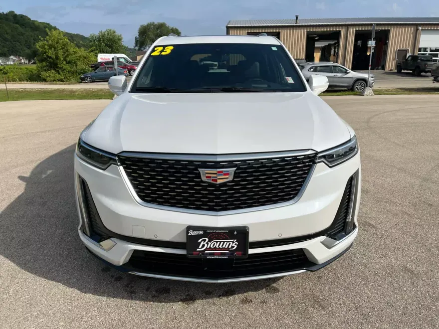 2023 Cadillac XT6 Premium Luxury photo 1