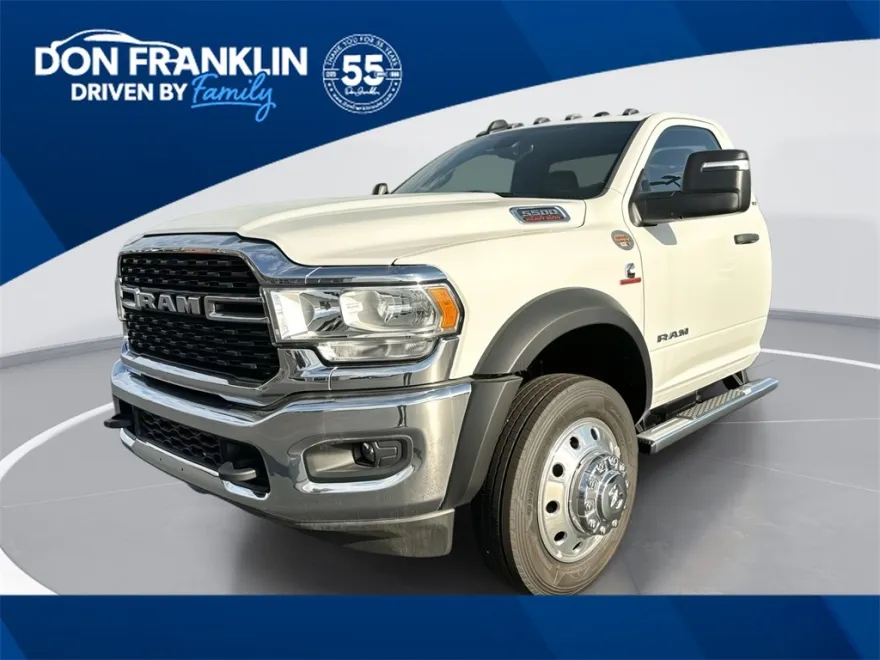 2024 Ram 5500 SLT photo 1