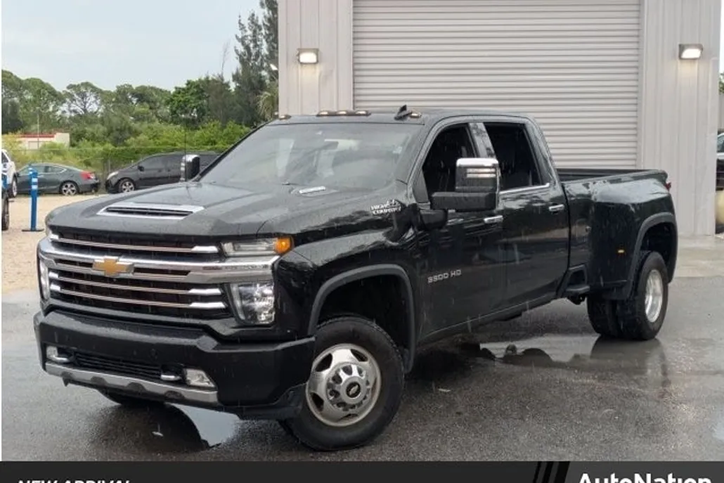2021 Chevrolet Silverado 3500HD High Country photo 1