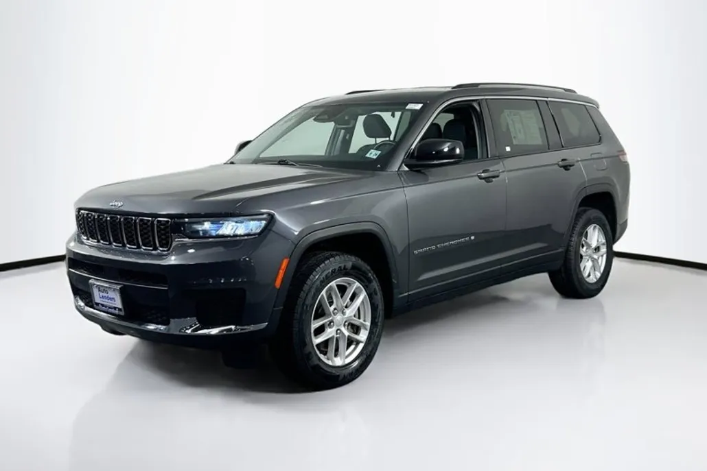 2021 Jeep Grand Cherokee Laredo photo 1