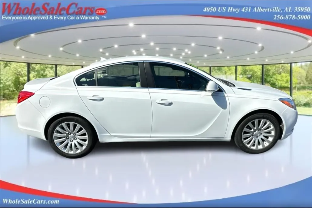 2012 Buick Regal Base photo 1