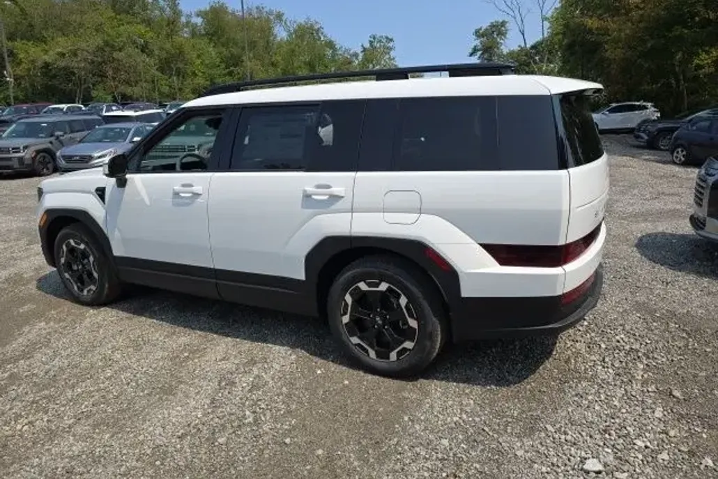 2026 Hyundai Santa Fe SEL photo 1