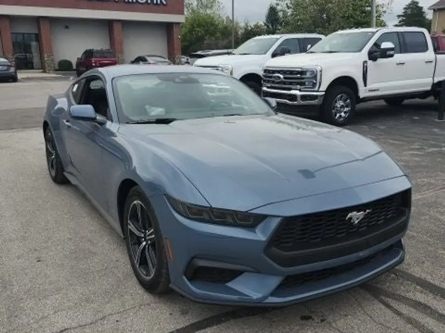2025 Ford Mustang EcoBoost photo 1