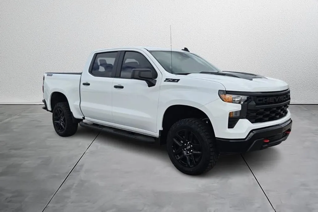 2026 Chevrolet Silverado 1500 Custom Trail Boss photo 1
