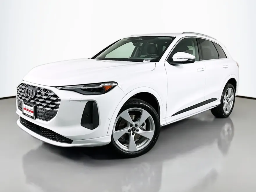 2025 Audi Q5 Premium Plus photo 1