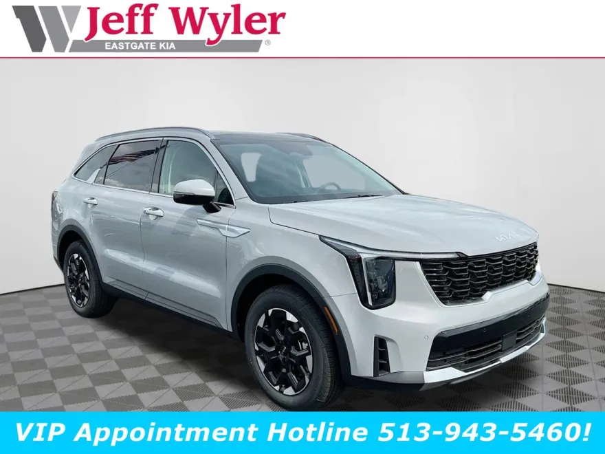 2025 Kia Sorento S photo 1