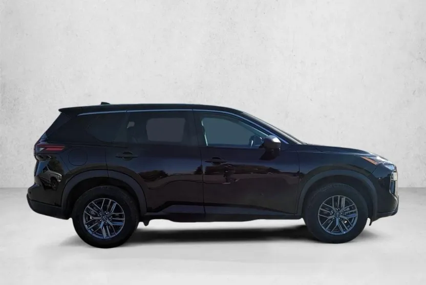 2024 Nissan Rogue S photo 1