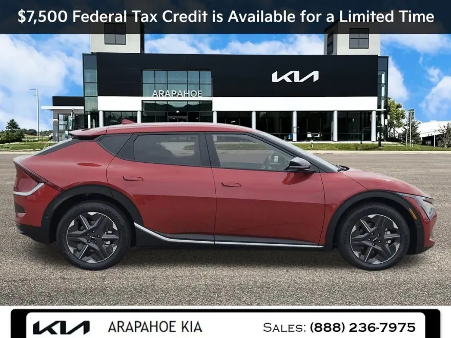 2025 Kia EV6 Light photo 1