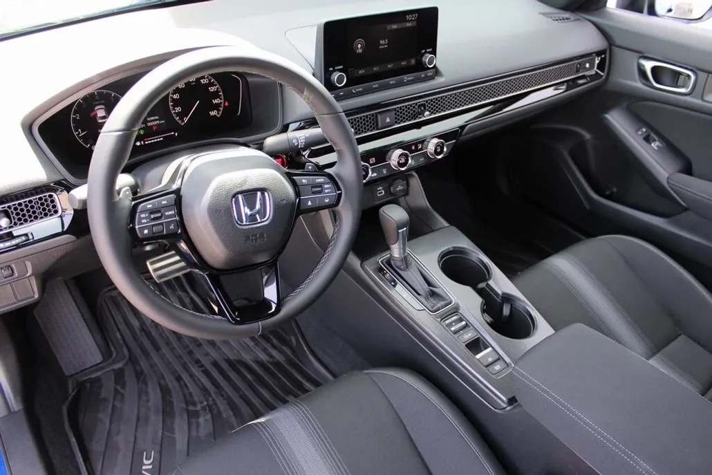 2024 Honda Civic Sport photo 1