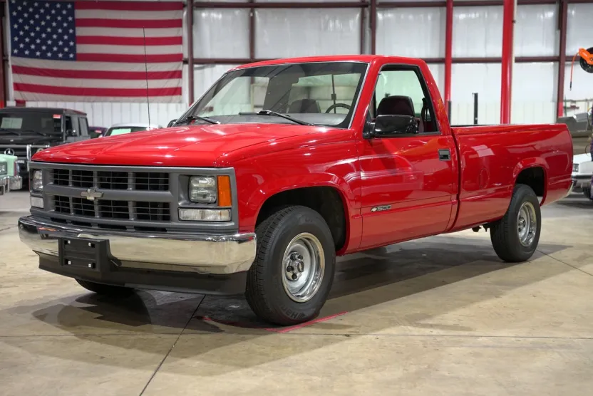 1998 Chevrolet Silverado photo 1