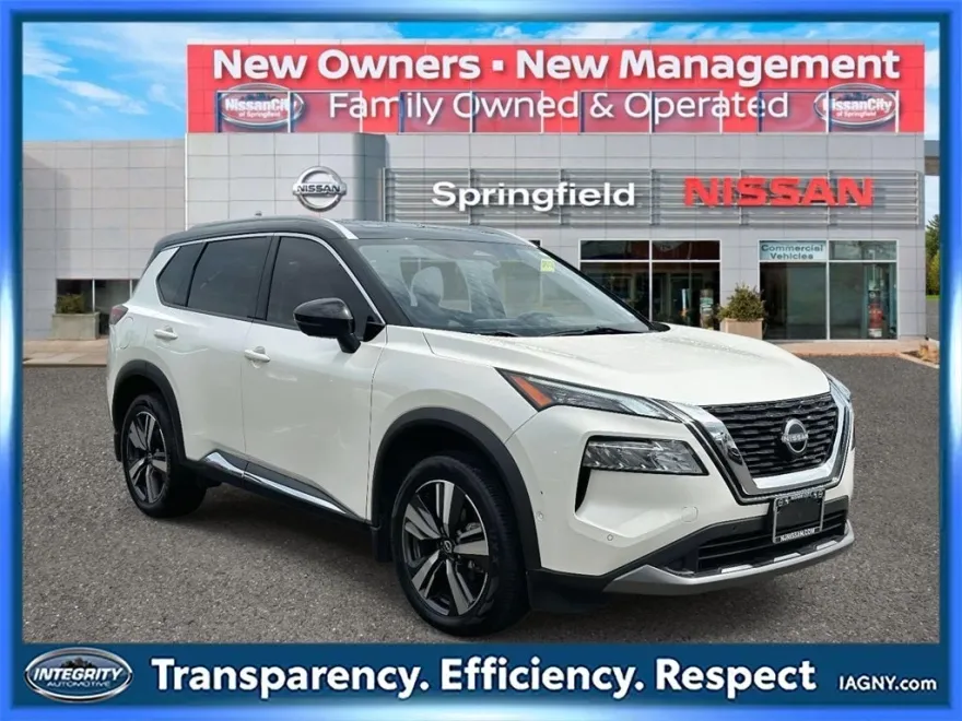 2023 Nissan Rogue SL photo 1