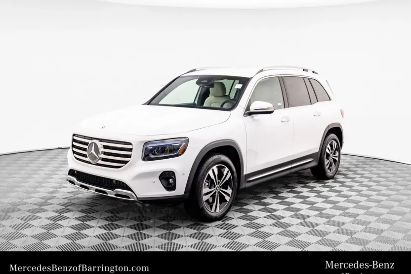 2025 Mercedes Benz GLB 250 4MATIC photo 1