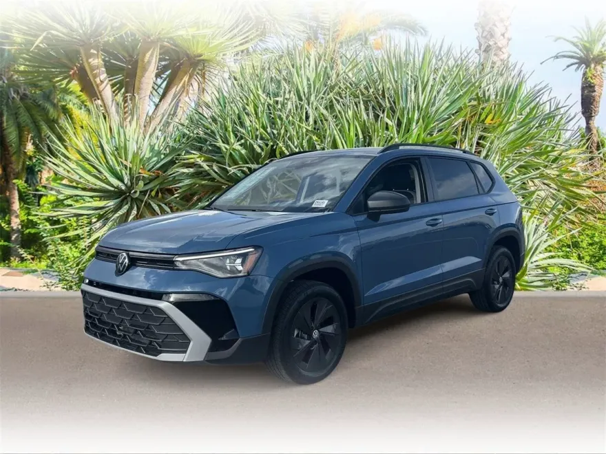 2025 Volkswagen Taos S photo 1