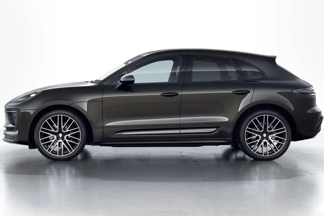 2026 Porsche Macan T photo 1