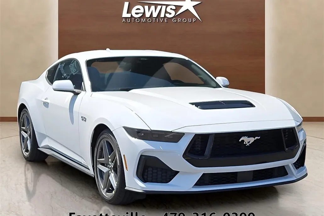 2025 Ford Mustang GT photo 1