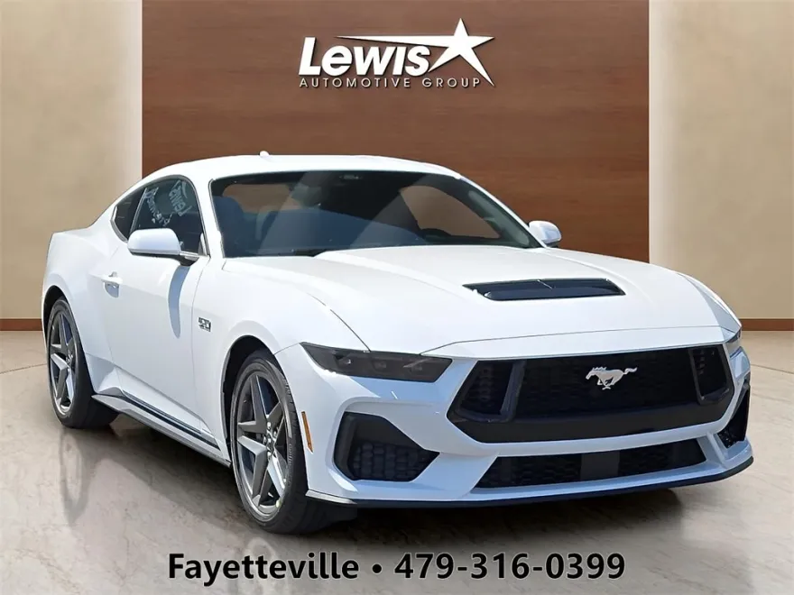 2025 Ford Mustang GT photo 1