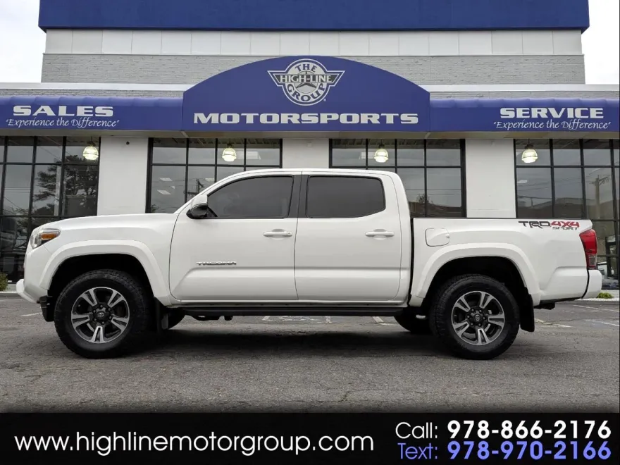 2017 Toyota Tacoma TRD Sport Access Cab 4x4 V6 photo 1