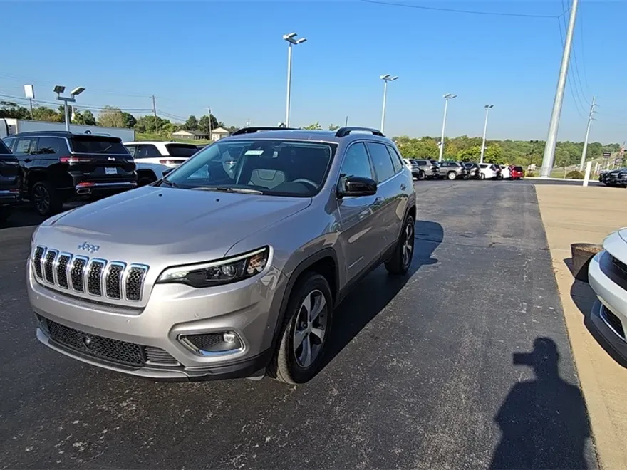 2022 Jeep Cherokee Limited photo 1