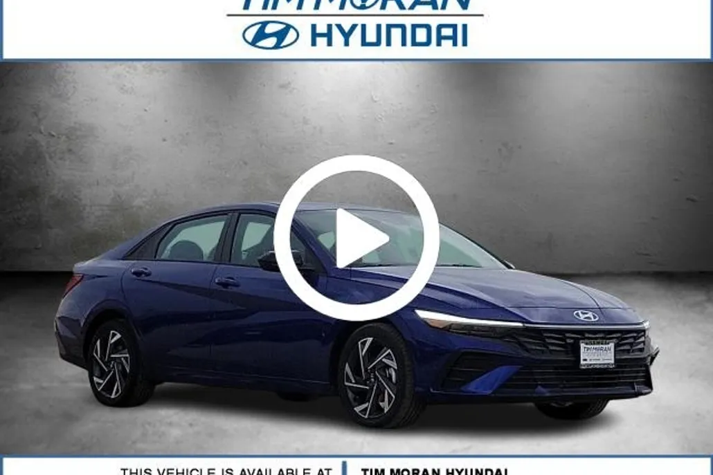 2025 Hyundai Elantra SEL Sport photo 1