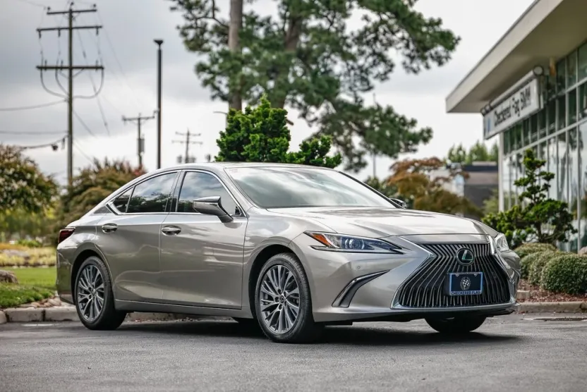 2019 Lexus ES 350 photo 1