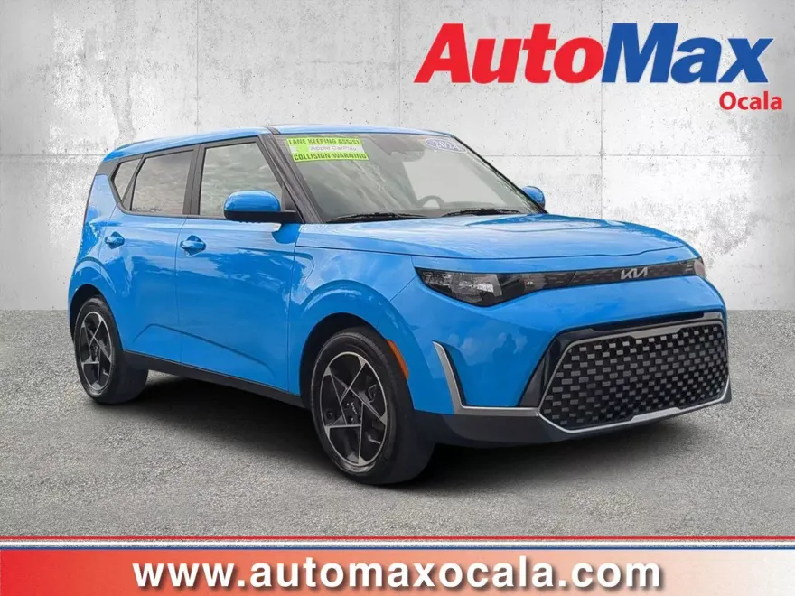 2024 Kia Soul EX photo 1