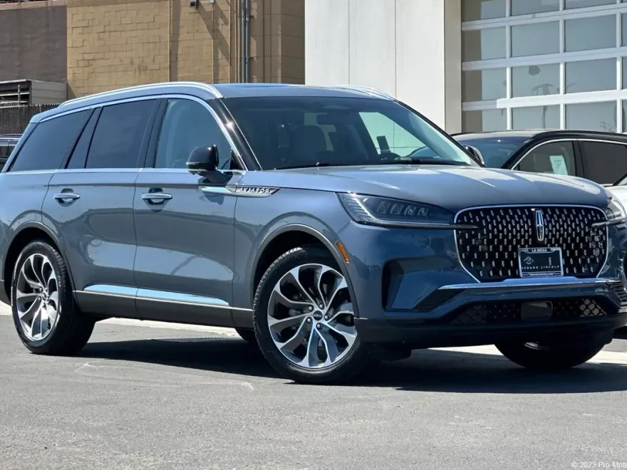 2025 Lincoln Aviator Reserve photo 1