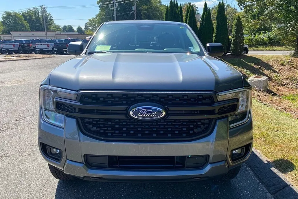 2025 Ford Ranger XL photo 1