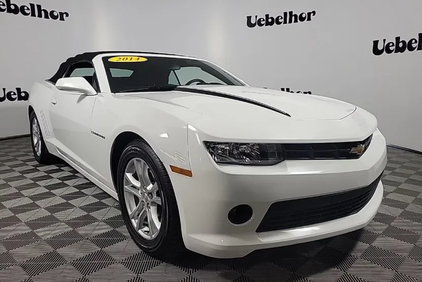 2014 Chevrolet Camaro 1LT photo 1