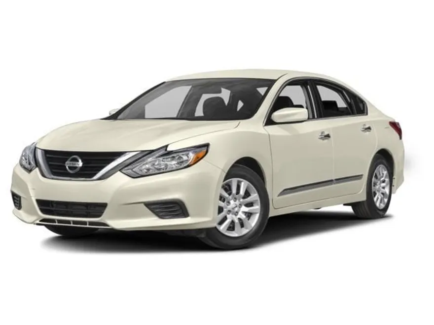 2017 Nissan Altima 2.5 SV photo 1