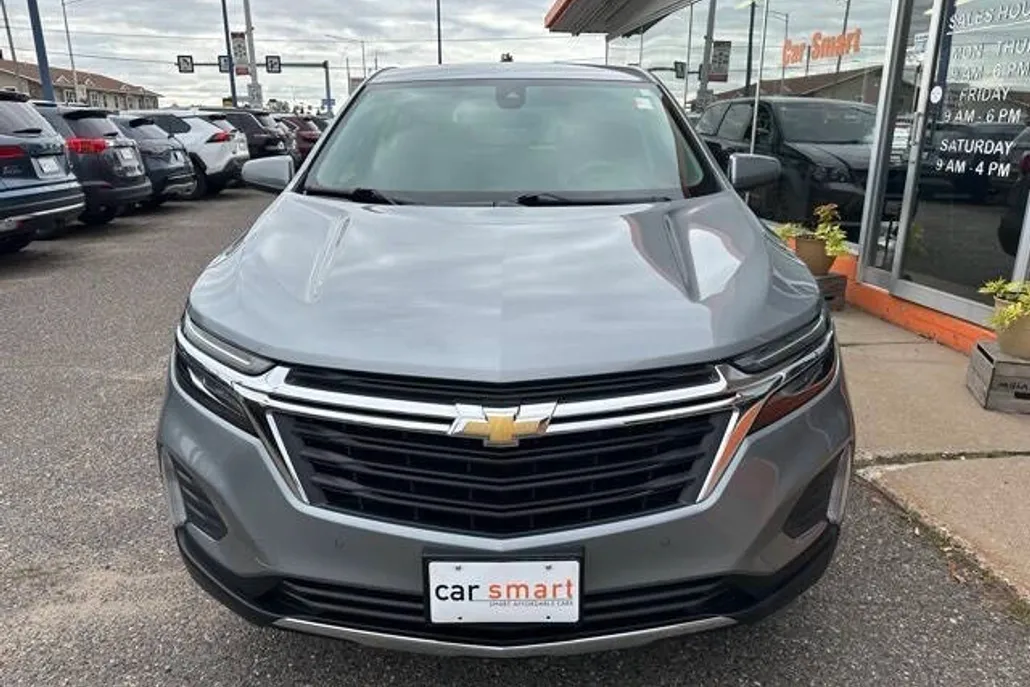 2023 Chevrolet Equinox LT photo 1